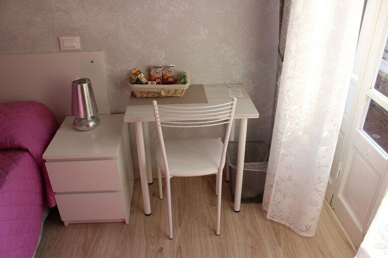 Bed & Breakfast Damiani & Sister Guest House