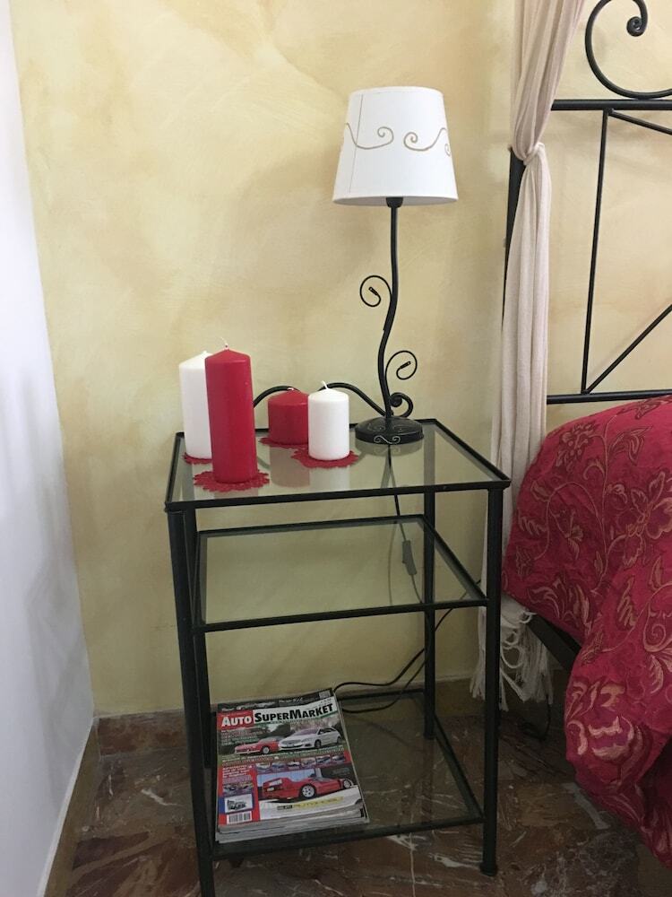 Bed & Breakfast Damiani & Sister Guest House