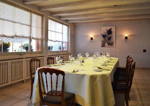 Posada Auberge De Vers Chez Perrin