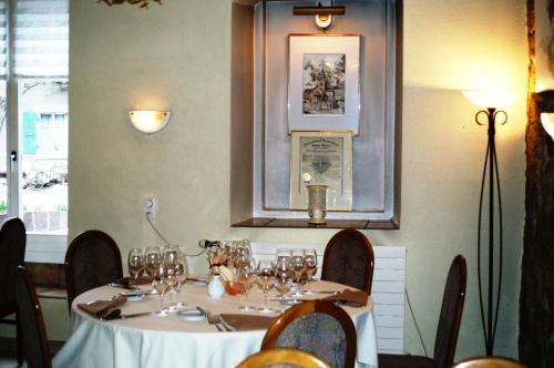 Posada Auberge De Vers Chez Perrin