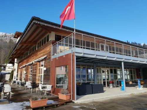 Albergue Hotel Du Val