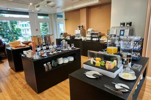 Hotel Restaurant Holiday