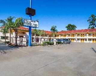 Hotel Rodeway Inn & Suites