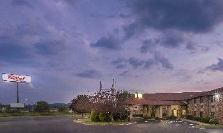 Hotel Red Roof Inn & Suites Hermitage