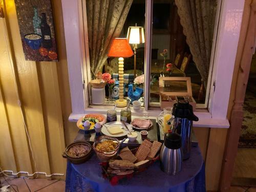 Hostal Madam Bl� Hotel