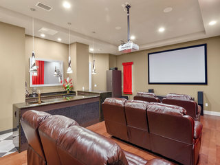 7905 Sea Pearl Circle