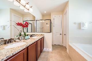 Villa Encore Resort Vacation Homes & Waterpark