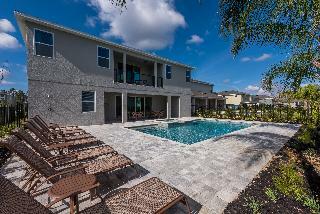 Villa Encore Resort Vacation Homes & Waterpark