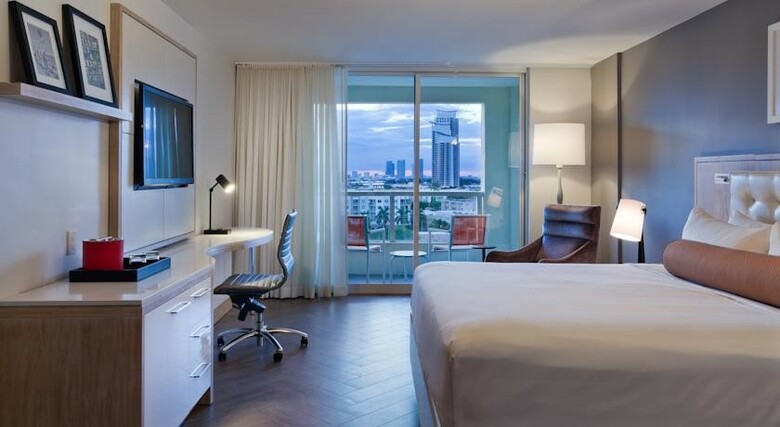 Hotel Marriott South Beach