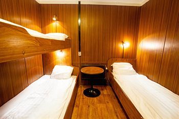 �nedin Hostel