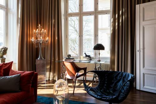 Lydmar Hotel