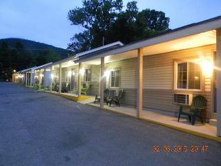 Hotel Howard Johnson By Wyndham Lake George