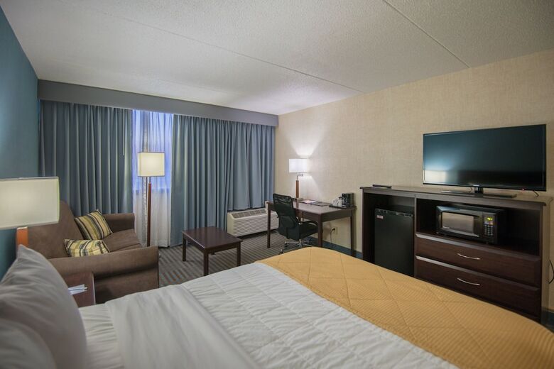 Hotel Ramada Cedar Rapids