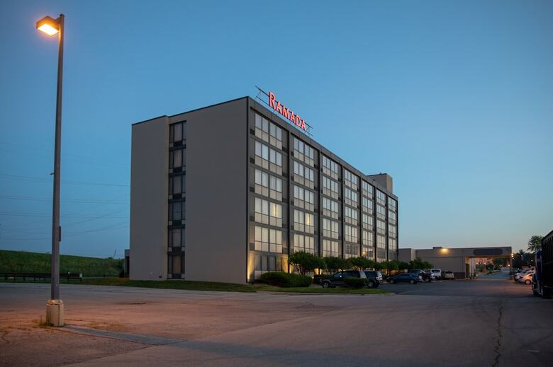 Hotel Ramada Cedar Rapids
