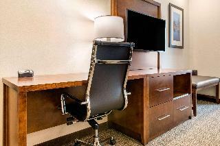 Hotel Comfort Suites Columbus Airport