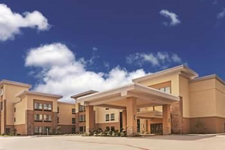 La Quinta Inn Suites By Wyndham Tyler