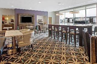 La Quinta Inn Suites By Wyndham York