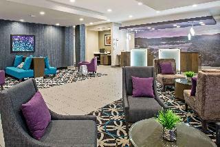 La Quinta Inn Suites By Wyndham York