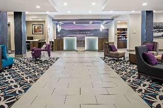 La Quinta Inn Suites By Wyndham York