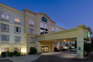 La Quinta Inn Suites By Wyndham Dalton