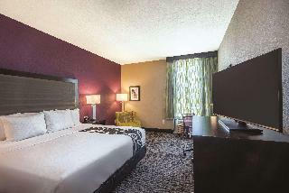La Quinta Inn Suites By Wyndham Memphis Downtown
