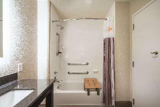 La Quinta Inn Suites By Wyndham Memphis Downtown