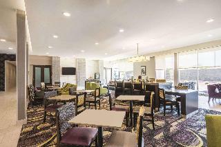 La Quinta Inn Suites By Wyndham Memphis Downtown