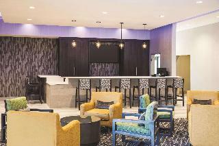 La Quinta Inn Suites By Wyndham Mcdonough