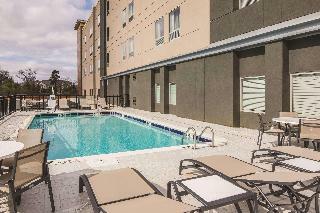 La Quinta Inn Suites By Wyndham Mcdonough