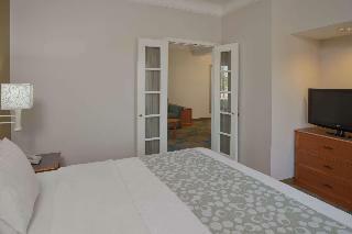 La Quinta Inn Suites By Wyndham Sherman