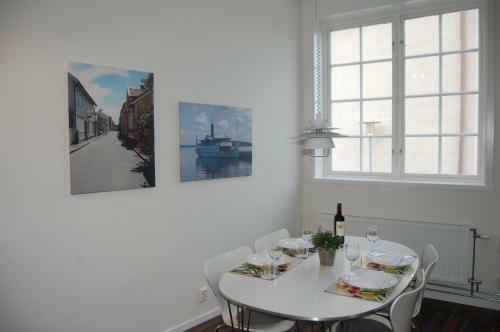 Hostal R�da Magasinet