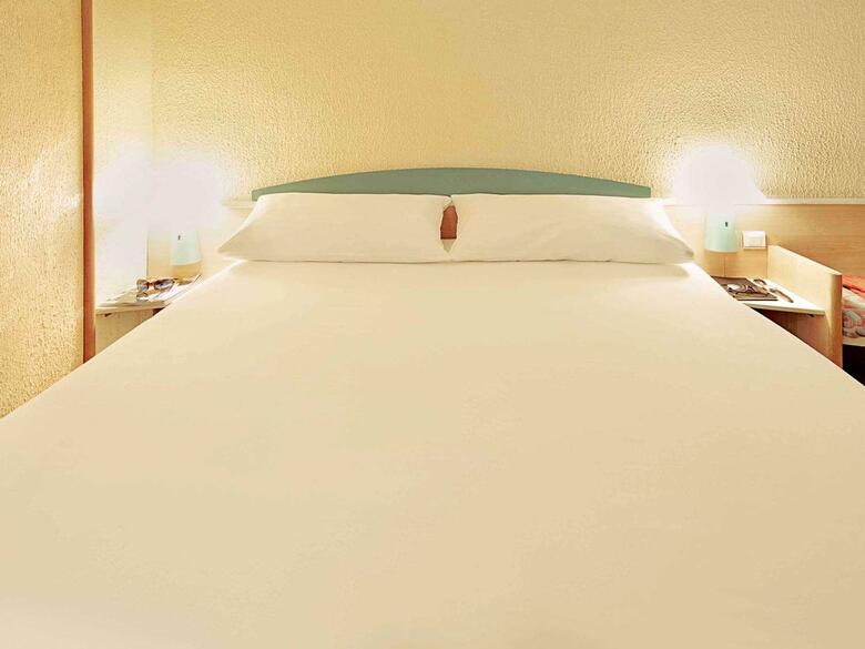 Hotel Ibis Paris Pantin Eglise