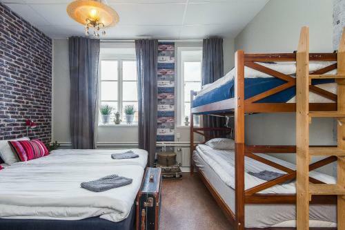 Hostel Above