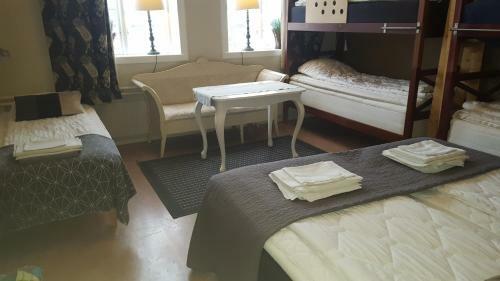 Hostel Above