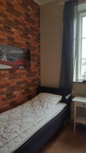 Hostel Above