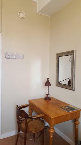 Hostel Above
