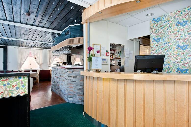 Hotel J�mteborg