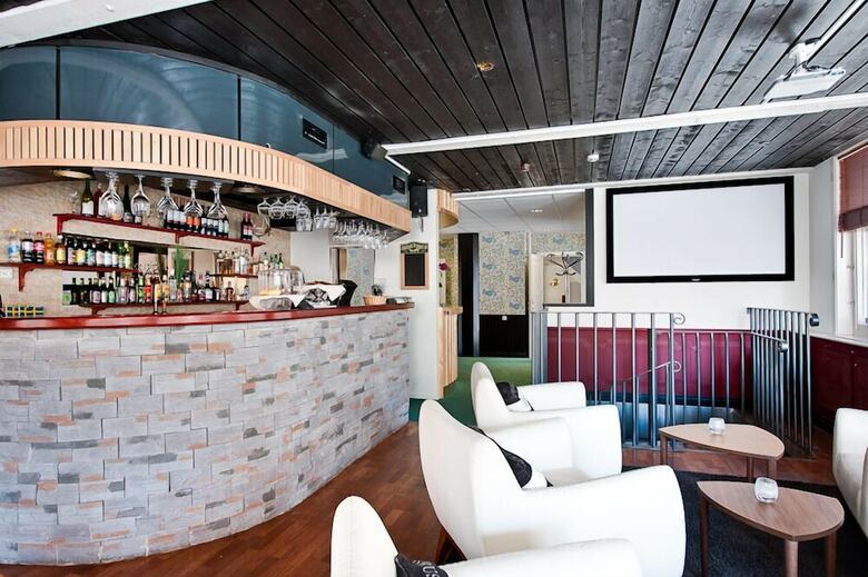Hotel J�mteborg