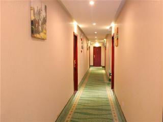 Greentree Inn Road Textile Express Hotel