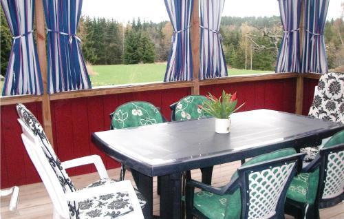 Holiday Home Gnesund Korpstugan Sparreholm