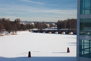 River C Hotell