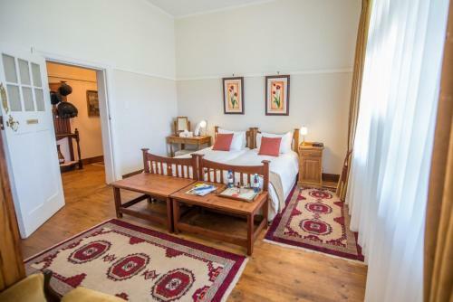 Hostal Excelsior Manor Guesthouse
