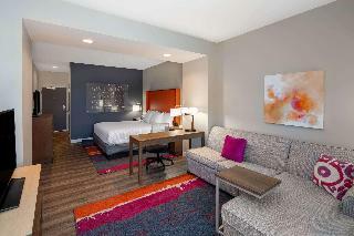 La Quinta Inn Suites Greensboro Arpt High Point