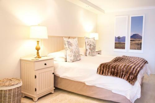 Hostal Four Palms Accommodation & Conferencing
