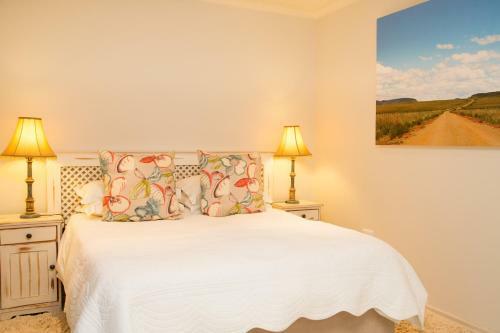 Hostal Four Palms Accommodation & Conferencing