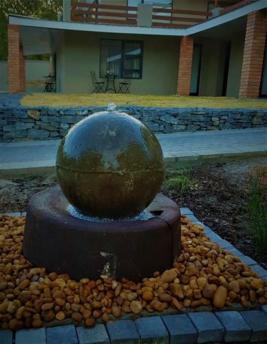 Hostal Four Palms Accommodation & Conferencing