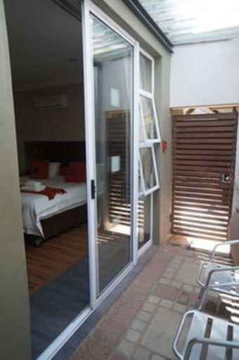 Hostal 314 On Clark Guest House