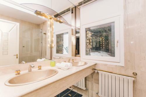 Unique Chalet Right On The Slopes With View And Pk