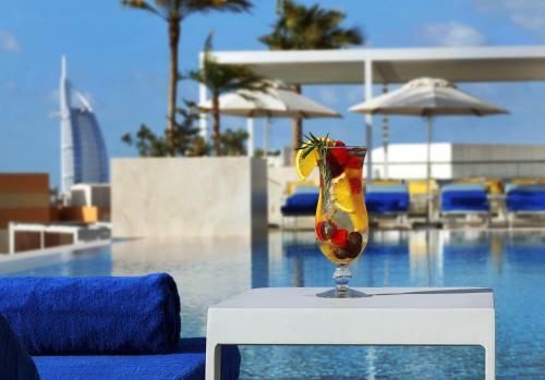 Grand Cosmopolitan Hotel
