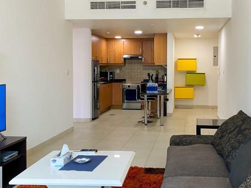 Apartamento Modern Suite In A Vibrant Area With Skyline Views